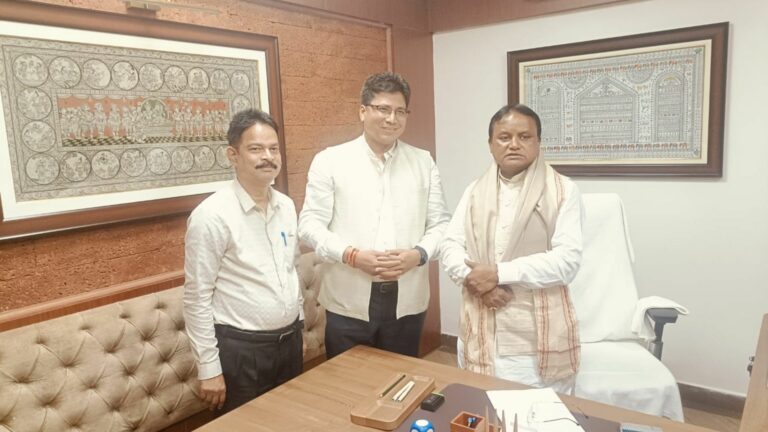 CMD, IREDA Meets CM and Dy CM of Odisha to Boost Green Energy Financing